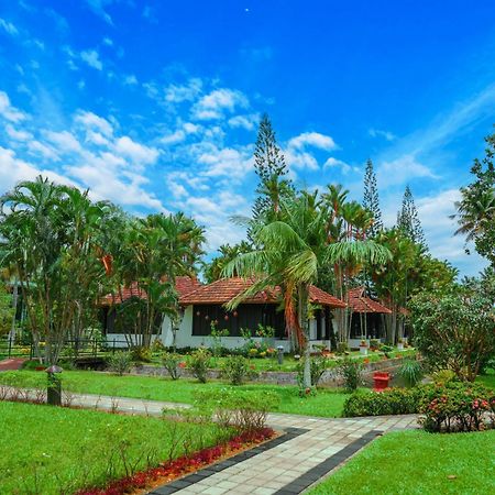 קומרקום Paradise Heritage Resort מראה חיצוני תמונה