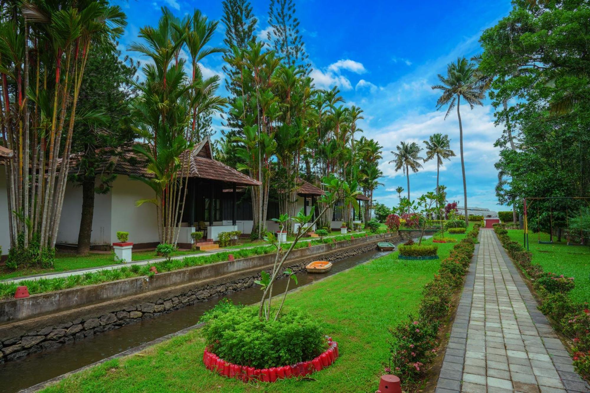 קומרקום Paradise Heritage Resort מראה חיצוני תמונה